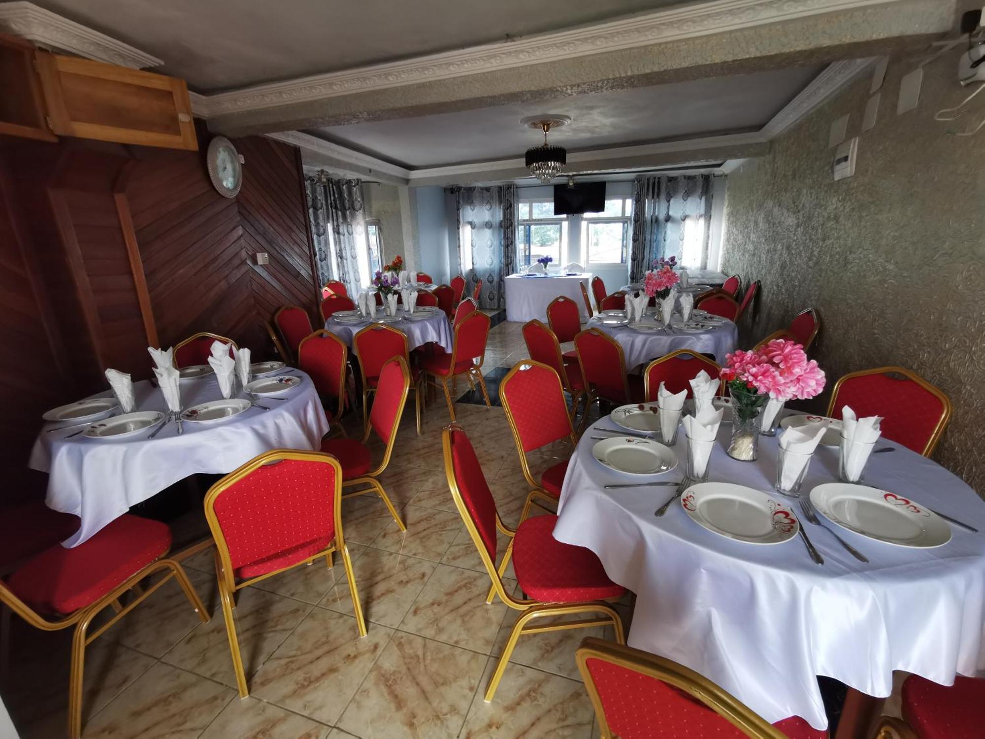 Tchatcha Hotel Yaoundé 外观 照片
