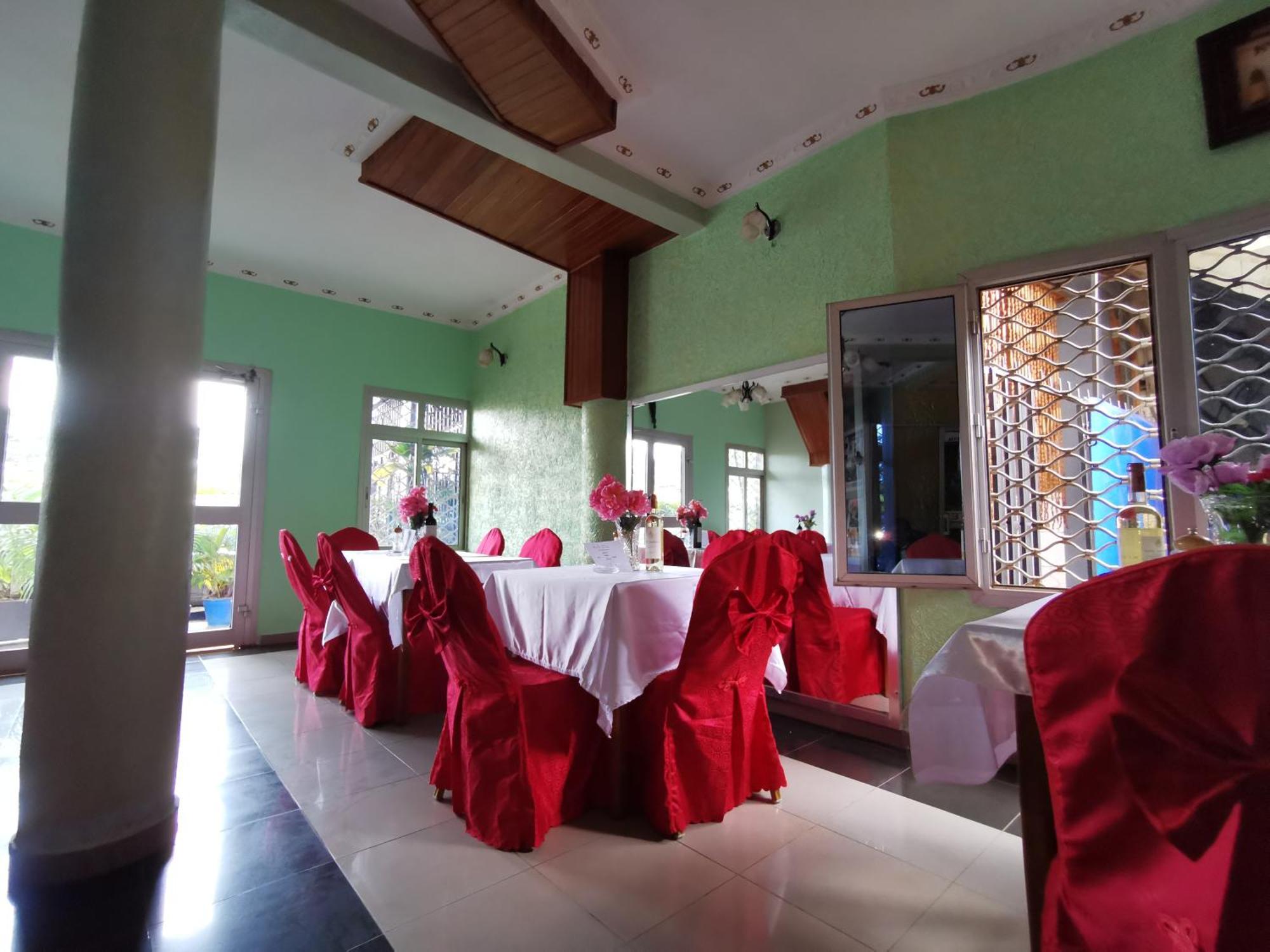 Tchatcha Hotel Yaoundé 外观 照片