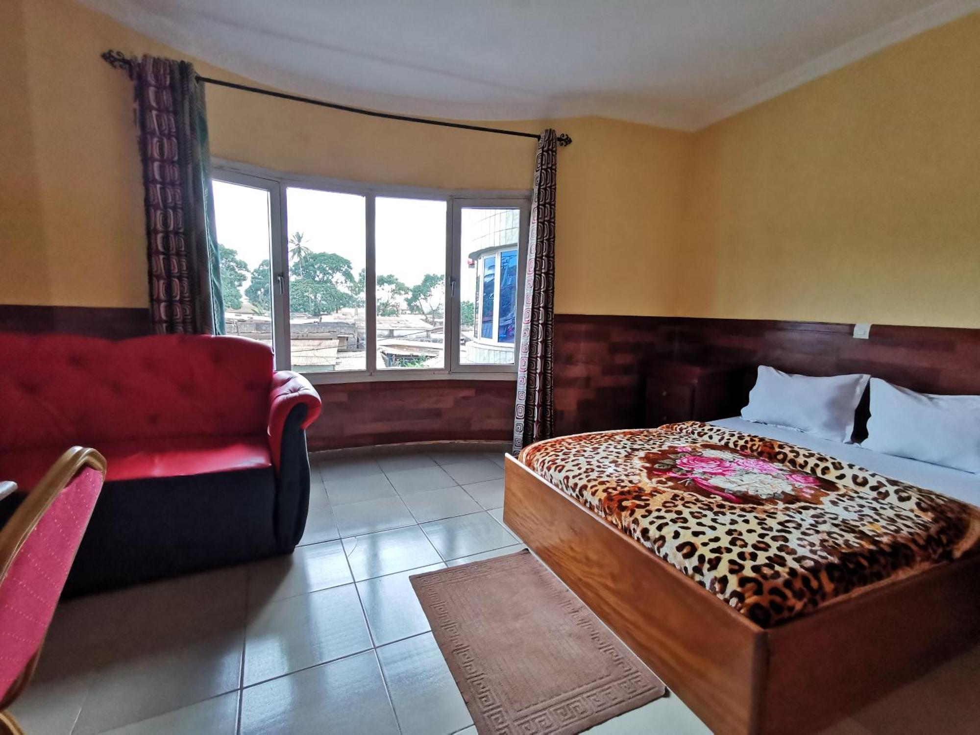 Tchatcha Hotel Yaoundé 外观 照片