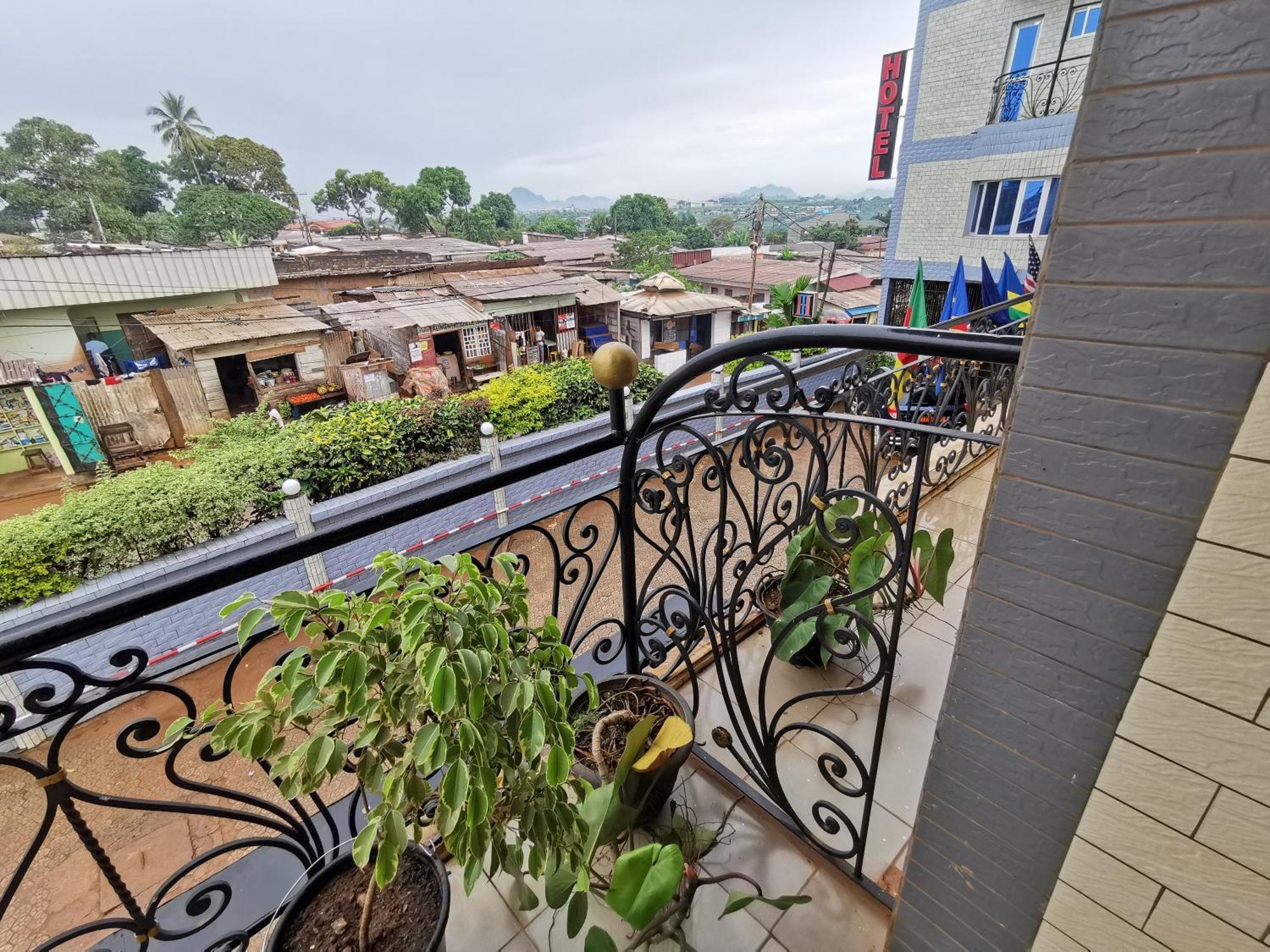 Tchatcha Hotel Yaoundé 外观 照片