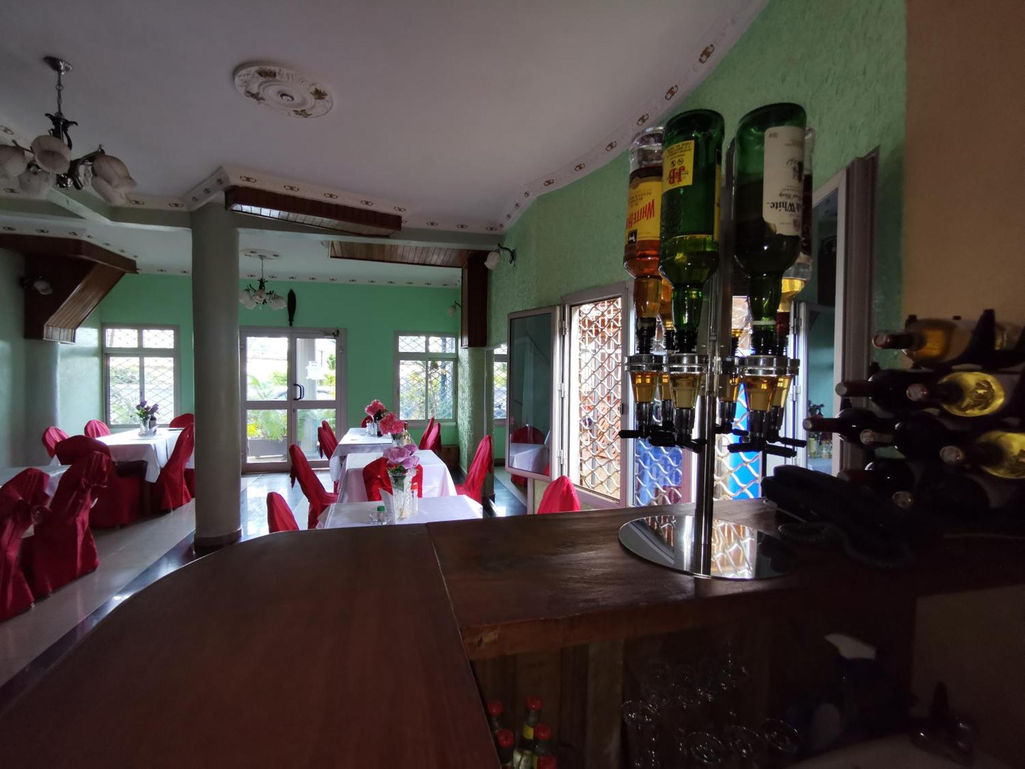 Tchatcha Hotel Yaoundé 外观 照片