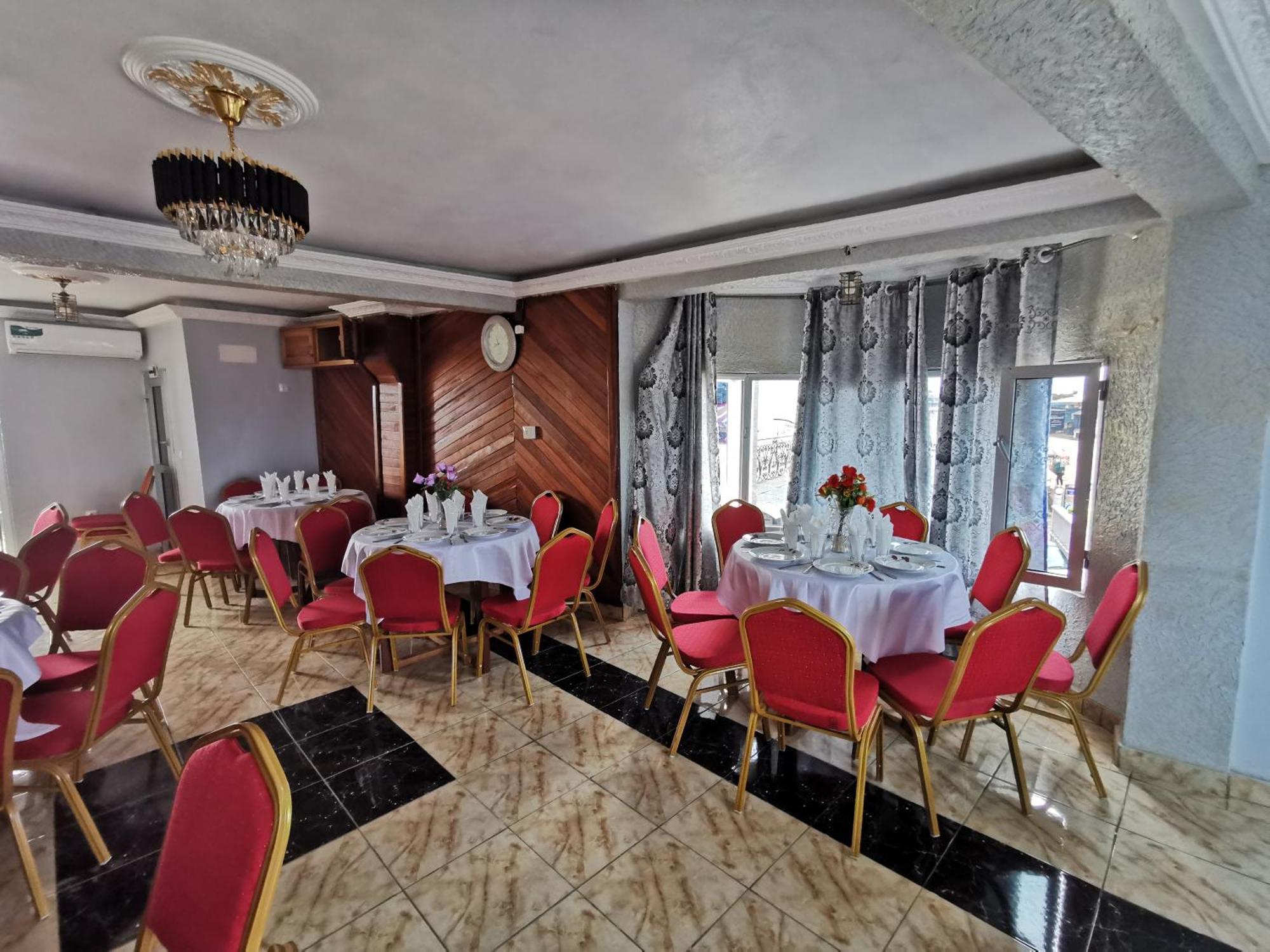 Tchatcha Hotel Yaoundé 外观 照片