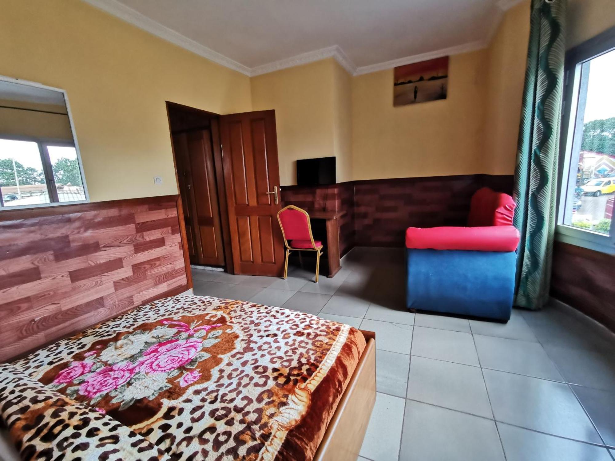 Tchatcha Hotel Yaoundé 外观 照片