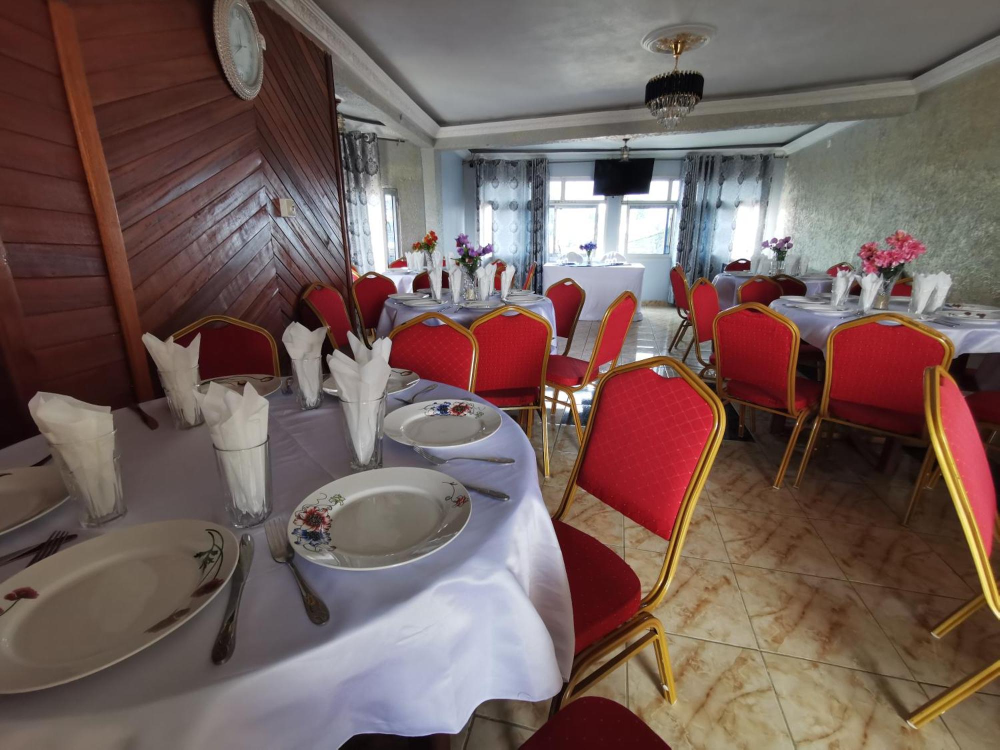 Tchatcha Hotel Yaoundé 外观 照片