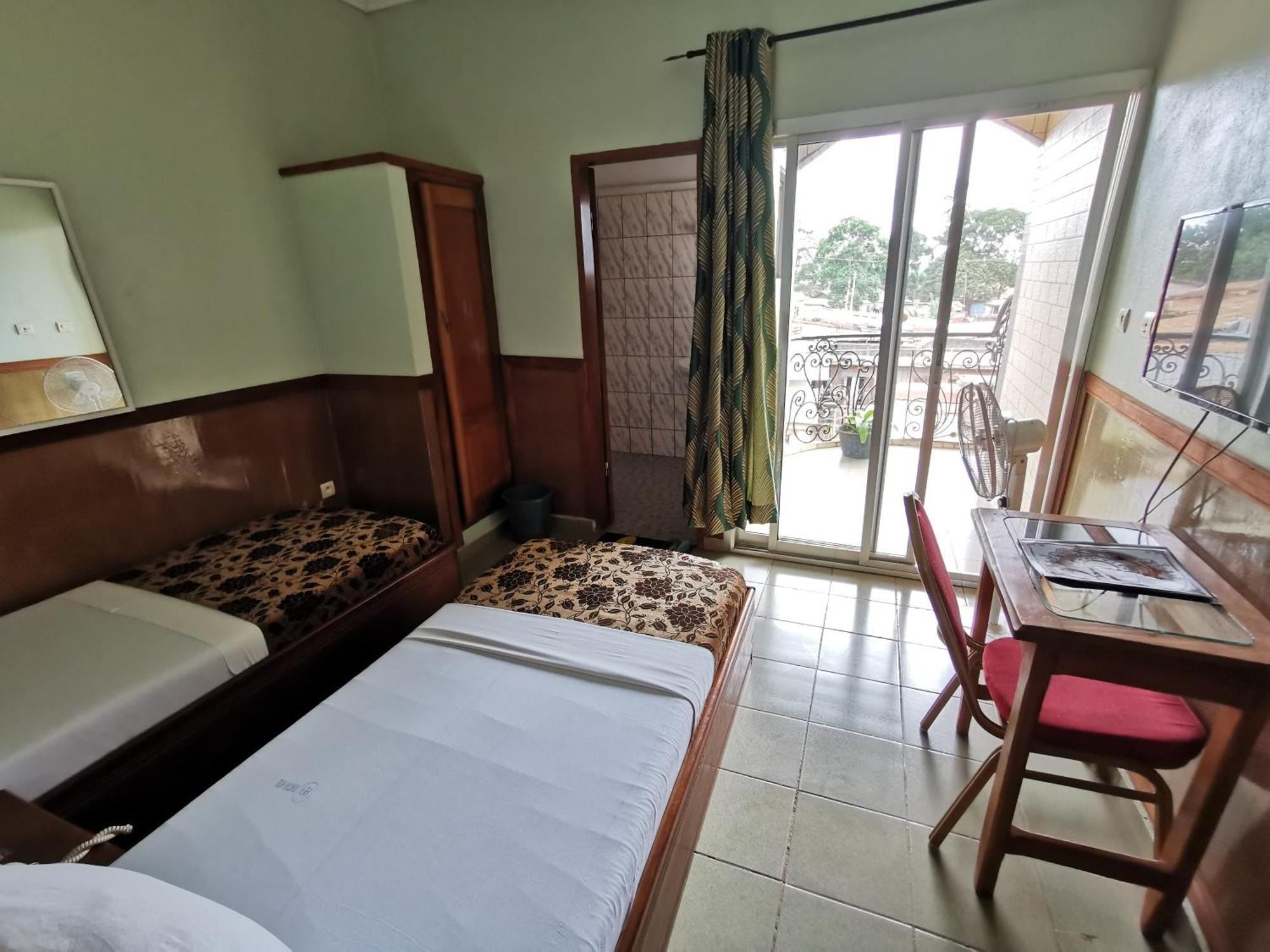 Tchatcha Hotel Yaoundé 外观 照片