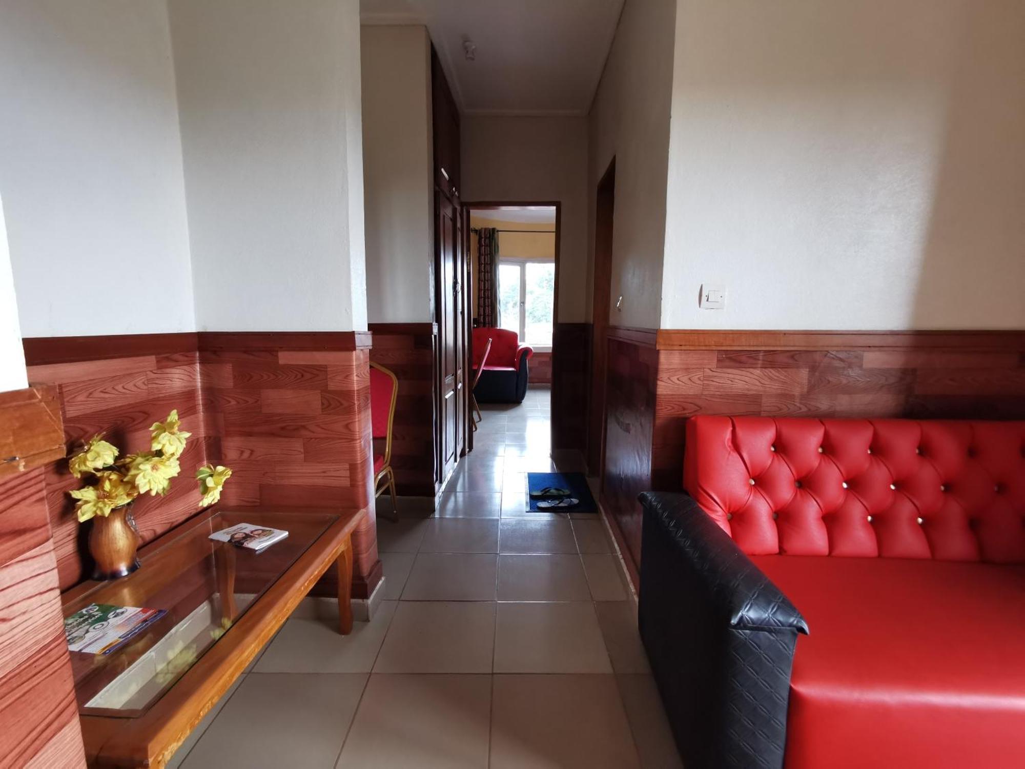 Tchatcha Hotel Yaoundé 外观 照片