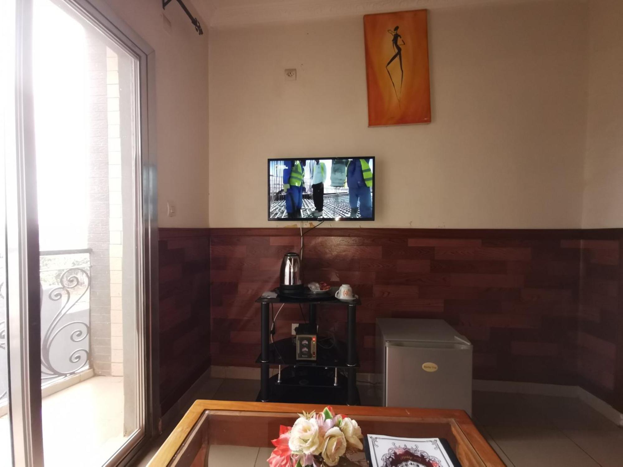 Tchatcha Hotel Yaoundé 外观 照片