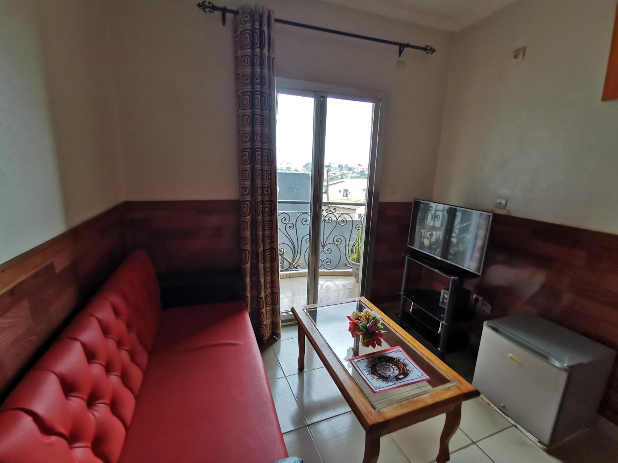Tchatcha Hotel Yaoundé 外观 照片