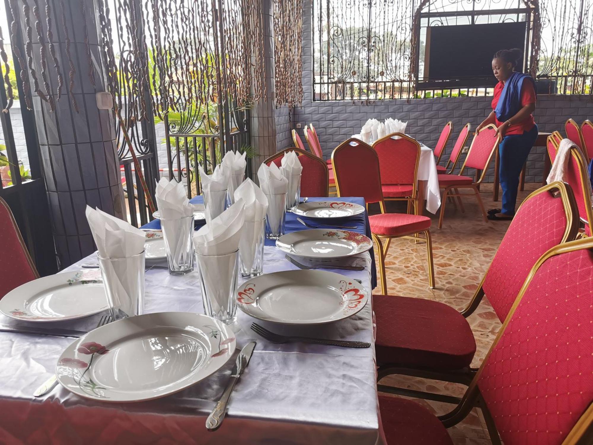 Tchatcha Hotel Yaoundé 外观 照片